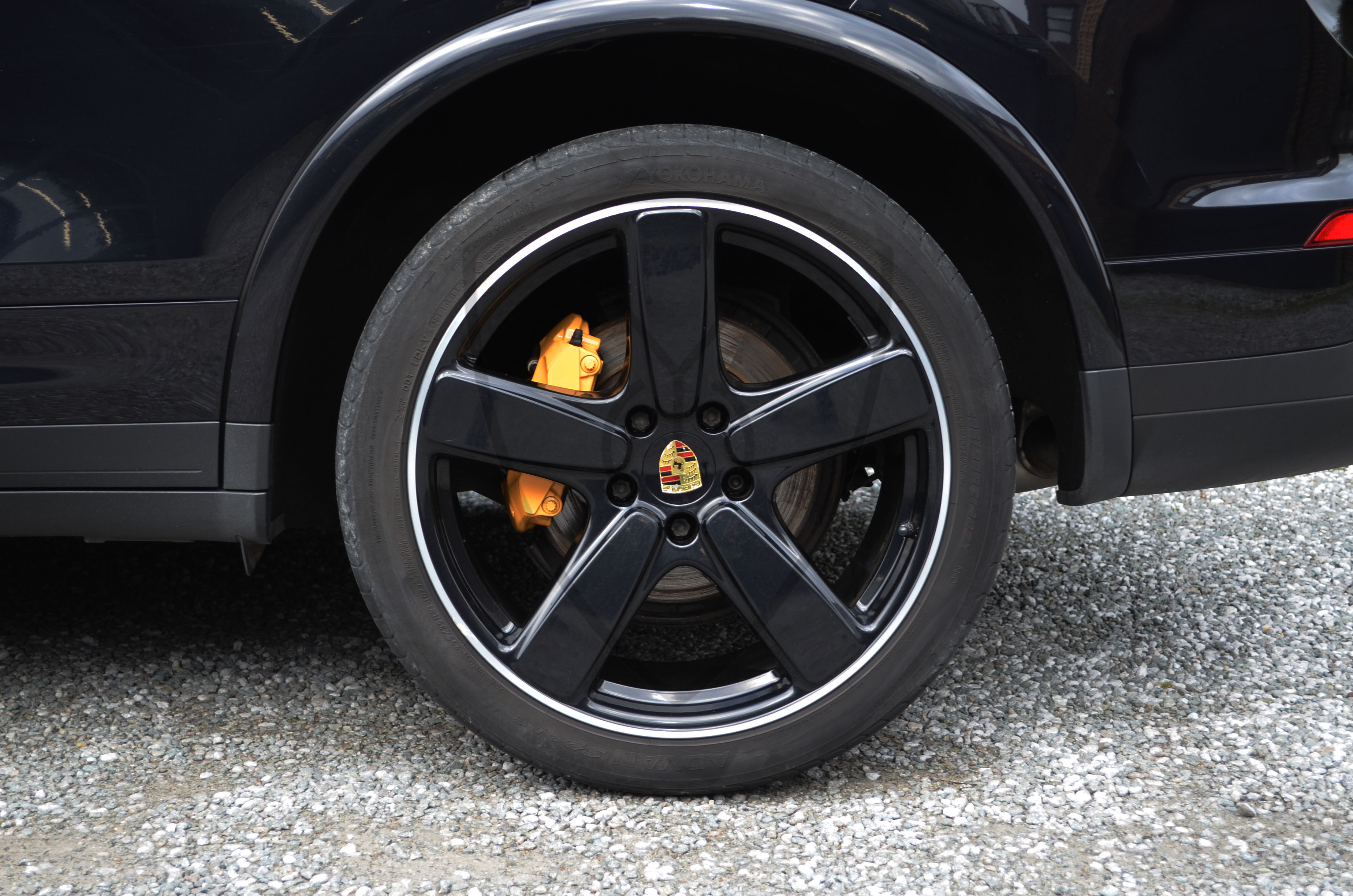 PORSCHE CAYENNE — image 23